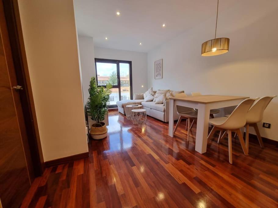 604B - Apartamento Con Garaje Oviedo Exterior photo